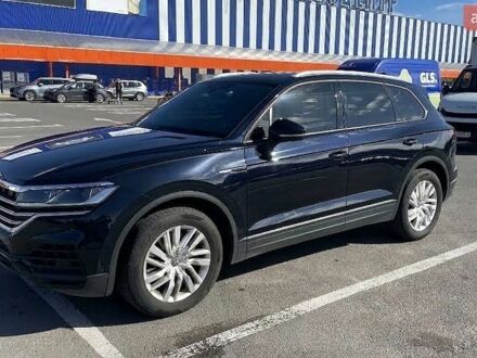 Черный Вольво B60, объемом двигателя 1.56 л и пробегом 217 тыс. км за 12000 $, фото 1 на Automoto.ua