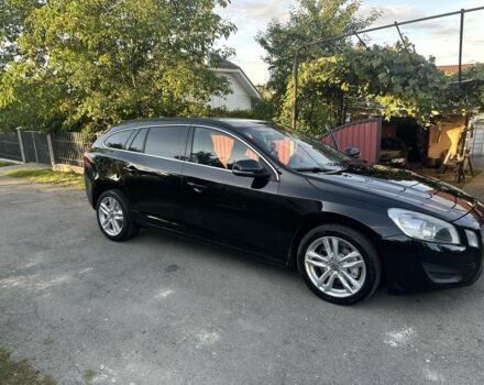 Чорний Вольво B60, об'ємом двигуна 1.6 л та пробігом 270 тис. км за 9300 $, фото 1 на Automoto.ua