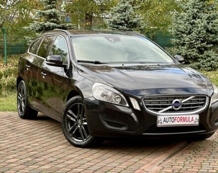 Черный Вольво B60, объемом двигателя 1.6 л и пробегом 244 тыс. км за 11990 $, фото 1 на Automoto.ua