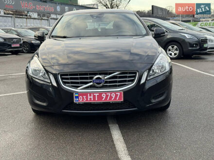 Черный Вольво B60, объемом двигателя 1.98 л и пробегом 235 тыс. км за 13000 $, фото 1 на Automoto.ua