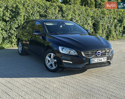Черный Вольво B60, объемом двигателя 1.56 л и пробегом 239 тыс. км за 11299 $, фото 1 на Automoto.ua