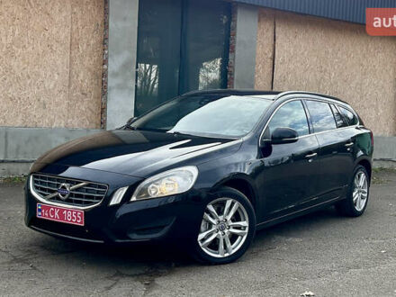 Черный Вольво B60, объемом двигателя 1.6 л и пробегом 270 тыс. км за 9600 $, фото 1 на Automoto.ua