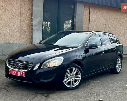 Черный Вольво B60, объемом двигателя 1.6 л и пробегом 270 тыс. км за 9600 $, фото 1 на Automoto.ua