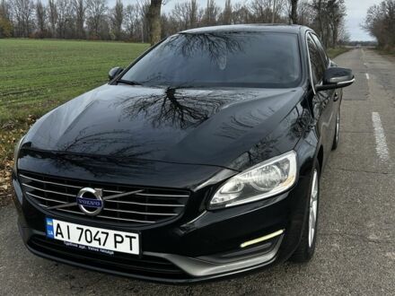 Черный Вольво B60, объемом двигателя 1.6 л и пробегом 271 тыс. км за 11200 $, фото 1 на Automoto.ua