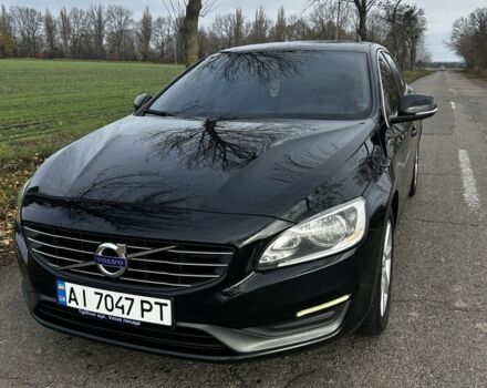 Чорний Вольво B60, об'ємом двигуна 1.6 л та пробігом 271 тис. км за 11200 $, фото 1 на Automoto.ua