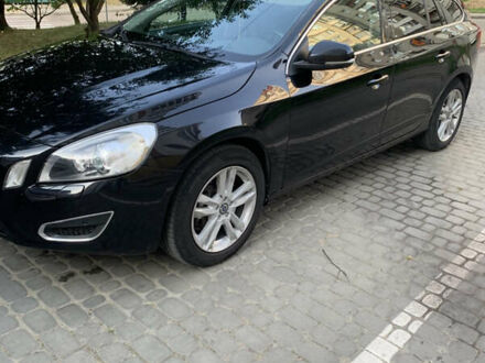 Вольво B60 2013 в Новояворовск на Automoto.ua Черный Вольво B60, объемом двигателя 2.4 л и пробегом 254 тыс. км за 12000 $, фото 1 на Automoto.ua