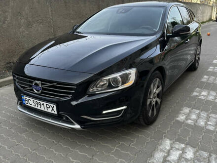 Черный Вольво B60, объемом двигателя 2.4 л и пробегом 340 тыс. км за 12300 $, фото 1 на Automoto.ua