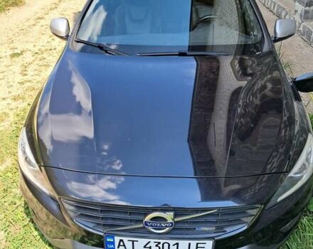 Черный Вольво B60, объемом двигателя 2.4 л и пробегом 291 тыс. км за 16000 $, фото 1 на Automoto.ua