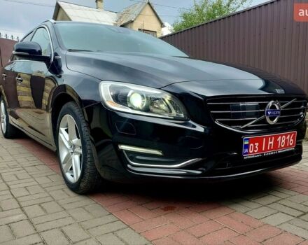Черный Вольво B60, объемом двигателя 2.4 л и пробегом 275 тыс. км за 14444 $, фото 1 на Automoto.ua