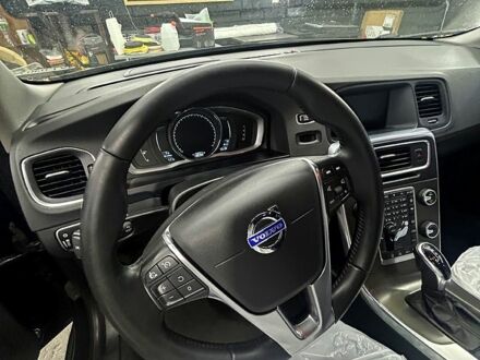 Чорний Вольво B60, об'ємом двигуна 1.9 л та пробігом 188 тис. км за 15500 $, фото 1 на Automoto.ua