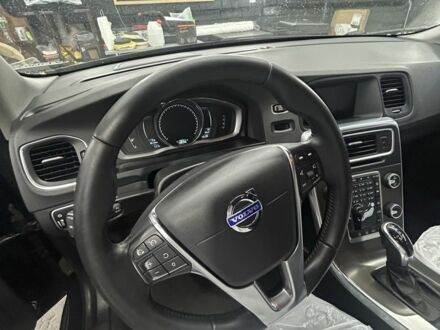 Черный Вольво B60, объемом двигателя 2 л и пробегом 188 тыс. км за 370 $, фото 1 на Automoto.ua