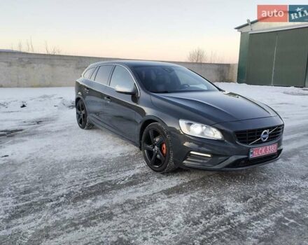 Чорний Вольво B60, об'ємом двигуна 2 л та пробігом 266 тис. км за 13000 $, фото 1 на Automoto.ua