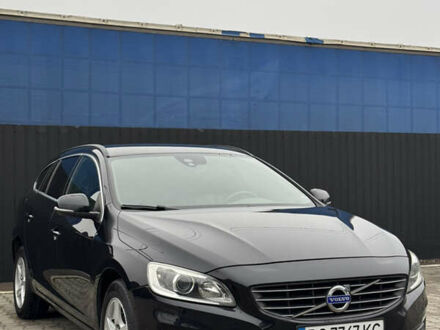 Черный Вольво B60, объемом двигателя 1.56 л и пробегом 246 тыс. км за 13800 $, фото 1 на Automoto.ua