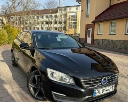 Черный Вольво B60, объемом двигателя 1.56 л и пробегом 260 тыс. км за 11000 $, фото 1 на Automoto.ua