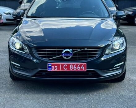 Черный Вольво B60, объемом двигателя 2 л и пробегом 233 тыс. км за 15499 $, фото 1 на Automoto.ua