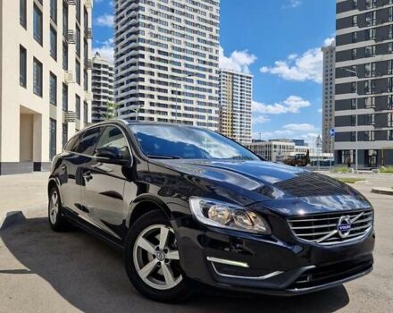 Чорний Вольво B60, об'ємом двигуна 2 л та пробігом 256 тис. км за 15100 $, фото 1 на Automoto.ua