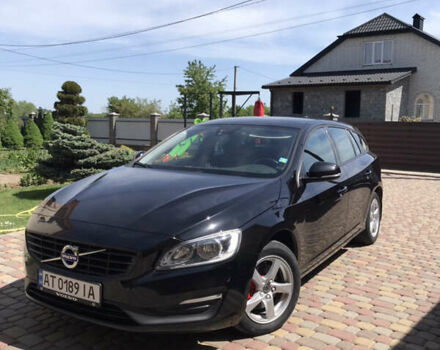 Черный Вольво B60, объемом двигателя 2 л и пробегом 198 тыс. км за 15500 $, фото 1 на Automoto.ua