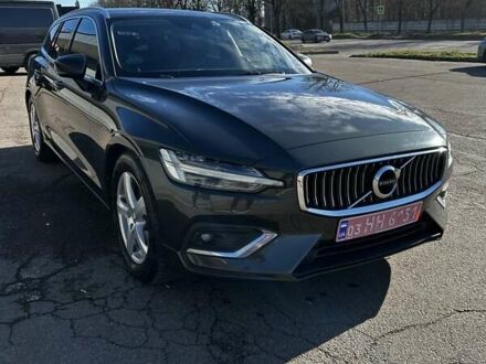 Черный Вольво B60, объемом двигателя 1.97 л и пробегом 239 тыс. км за 22800 $, фото 1 на Automoto.ua