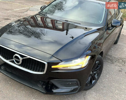 Черный Вольво B60, объемом двигателя 0 л и пробегом 260 тыс. км за 24900 $, фото 1 на Automoto.ua