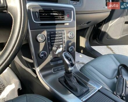 Коричневый Вольво B60, объемом двигателя 2.4 л и пробегом 261 тыс. км за 14999 $, фото 20 на Automoto.ua