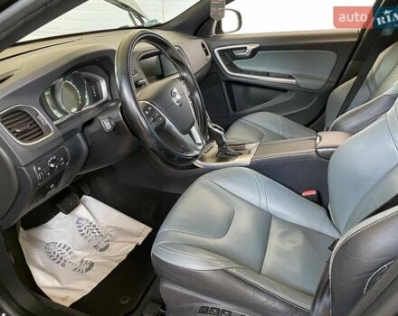 Коричневый Вольво B60, объемом двигателя 2.4 л и пробегом 262 тыс. км за 14800 $, фото 60 на Automoto.ua