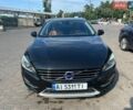 Коричневий Вольво B60, об'ємом двигуна 2.4 л та пробігом 290 тис. км за 15000 $, фото 1 на Automoto.ua