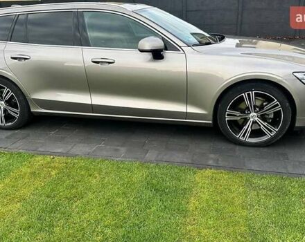 Вольво B60 2021 в Ровно на Automoto.ua Коричневый Вольво B60, объемом двигателя 1.97 л и пробегом 129 тыс. км за 26200 $, фото 6 на Automoto.ua