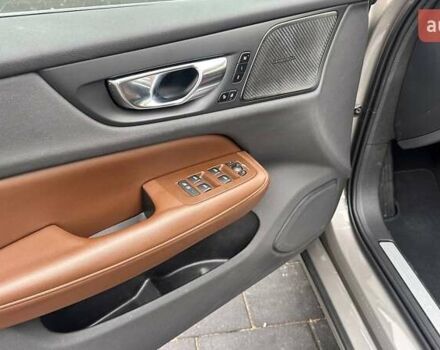 Вольво B60 2021 в Ровно на Automoto.ua Коричневый Вольво B60, объемом двигателя 1.97 л и пробегом 129 тыс. км за 26200 $, фото 7 на Automoto.ua