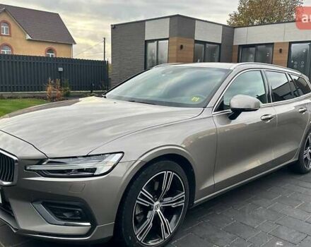 Вольво B60 2021 в Ровно на Automoto.ua Коричневый Вольво B60, объемом двигателя 1.97 л и пробегом 129 тыс. км за 26200 $, фото 1 на Automoto.ua