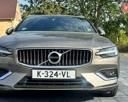 Коричневый Вольво B60, объемом двигателя 1.97 л и пробегом 128 тыс. км за 26300 $, фото 1 на Automoto.ua