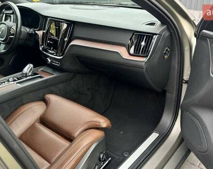 Вольво B60 2021 в Ровно на Automoto.ua Коричневый Вольво B60, объемом двигателя 1.97 л и пробегом 129 тыс. км за 26200 $, фото 9 на Automoto.ua