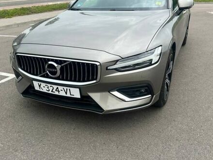 Вольво B60 2021 в Дубно на Automoto.ua Коричневый Вольво B60, объемом двигателя 1.97 л и пробегом 128 тыс. км за 26000 $, фото 1 на Automoto.ua