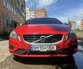 Красный Вольво B60, объемом двигателя 1.56 л и пробегом 219 тыс. км за 12200 $, фото 2 на Automoto.ua