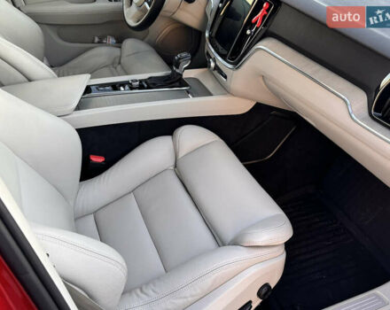 Красный Вольво B60, объемом двигателя 1.97 л и пробегом 177 тыс. км за 28500 $, фото 8 на Automoto.ua