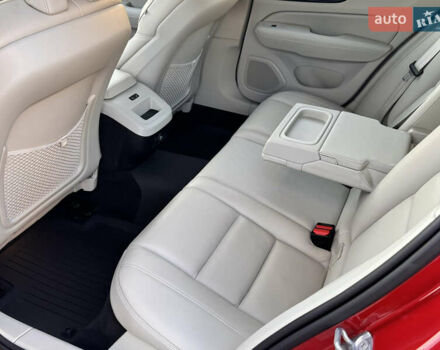 Красный Вольво B60, объемом двигателя 1.97 л и пробегом 177 тыс. км за 28500 $, фото 7 на Automoto.ua