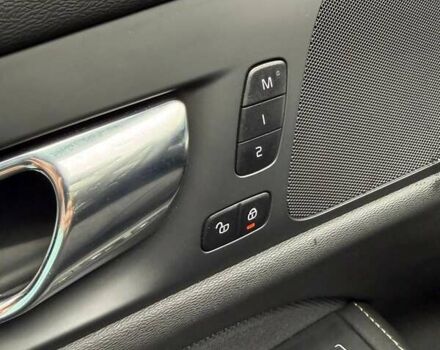 Красный Вольво B60, объемом двигателя 1.97 л и пробегом 62 тыс. км за 32000 $, фото 30 на Automoto.ua