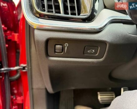 Красный Вольво B60, объемом двигателя 1.97 л и пробегом 62 тыс. км за 32000 $, фото 26 на Automoto.ua