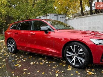 Вольво B60 2021 в Киеве на Automoto.ua Красный Вольво B60, объемом двигателя 1.97 л и пробегом 62 тыс. км за 32000 $, фото 1 на Automoto.ua
