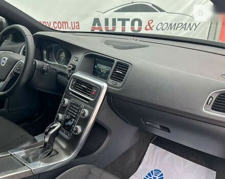 Вольво B60, объемом двигателя 2 л и пробегом 121 тыс. км за 15150 $, фото 7 на Automoto.ua