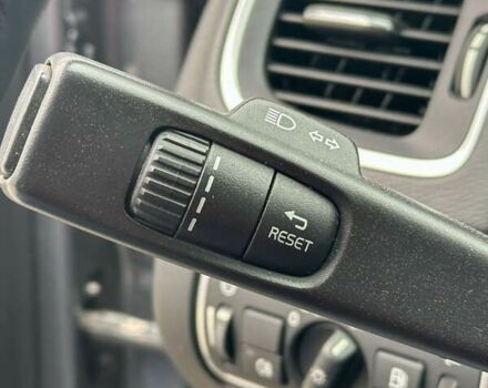 Вольво B60, объемом двигателя 2 л и пробегом 121 тыс. км за 15150 $, фото 20 на Automoto.ua