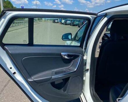 Вольво B60, объемом двигателя 1.6 л и пробегом 220 тыс. км за 11900 $, фото 18 на Automoto.ua