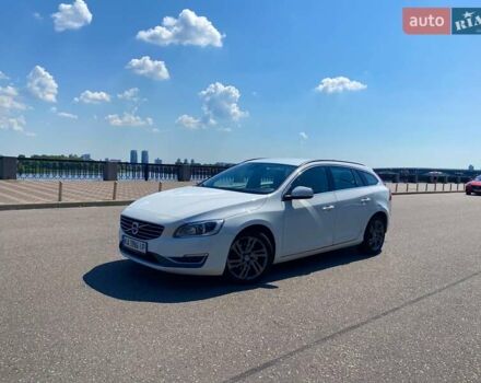 Вольво B60, объемом двигателя 1.6 л и пробегом 220 тыс. км за 11900 $, фото 1 на Automoto.ua