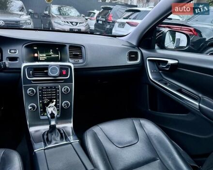 Вольво B60, об'ємом двигуна 1.97 л та пробігом 152 тис. км за 12000 $, фото 20 на Automoto.ua