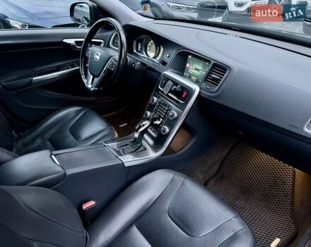 Вольво B60, об'ємом двигуна 1.97 л та пробігом 152 тис. км за 12000 $, фото 14 на Automoto.ua