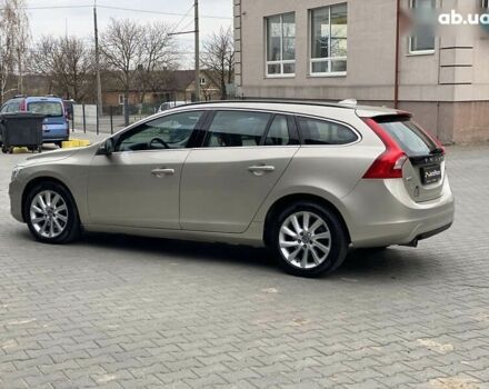Вольво B60, объемом двигателя 2 л и пробегом 148 тыс. км за 13950 $, фото 4 на Automoto.ua