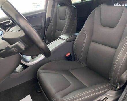 Вольво B60, объемом двигателя 0 л и пробегом 207 тыс. км за 16950 $, фото 6 на Automoto.ua