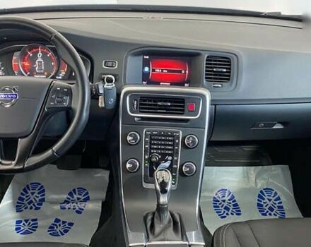 Вольво B60, объемом двигателя 0 л и пробегом 207 тыс. км за 16950 $, фото 11 на Automoto.ua