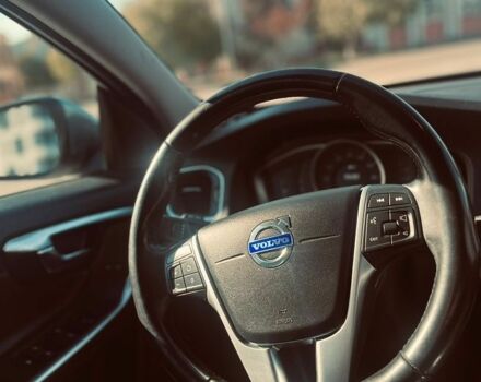Вольво B60, объемом двигателя 2 л и пробегом 238 тыс. км за 14000 $, фото 1 на Automoto.ua