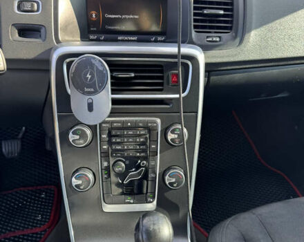 Сірий Вольво B60, об'ємом двигуна 1.56 л та пробігом 271 тис. км за 10300 $, фото 32 на Automoto.ua