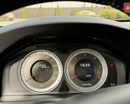 Сірий Вольво B60, об'ємом двигуна 1.6 л та пробігом 220 тис. км за 10000 $, фото 15 на Automoto.ua